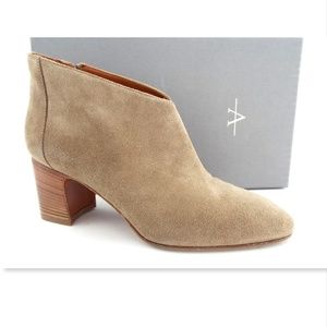 New AQUATALIA Beige Suede Leather  Block Heel Ankle Boots 9